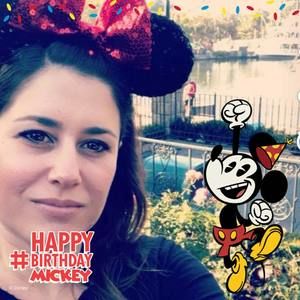 Meet your Posher, Lacy